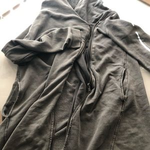 Mens HM long zip up hoodie.
